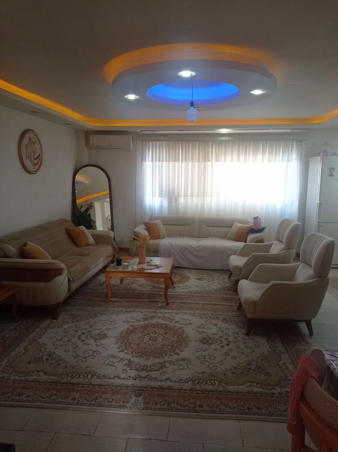 اجاره واحد مسکونی جمهوری۱۴