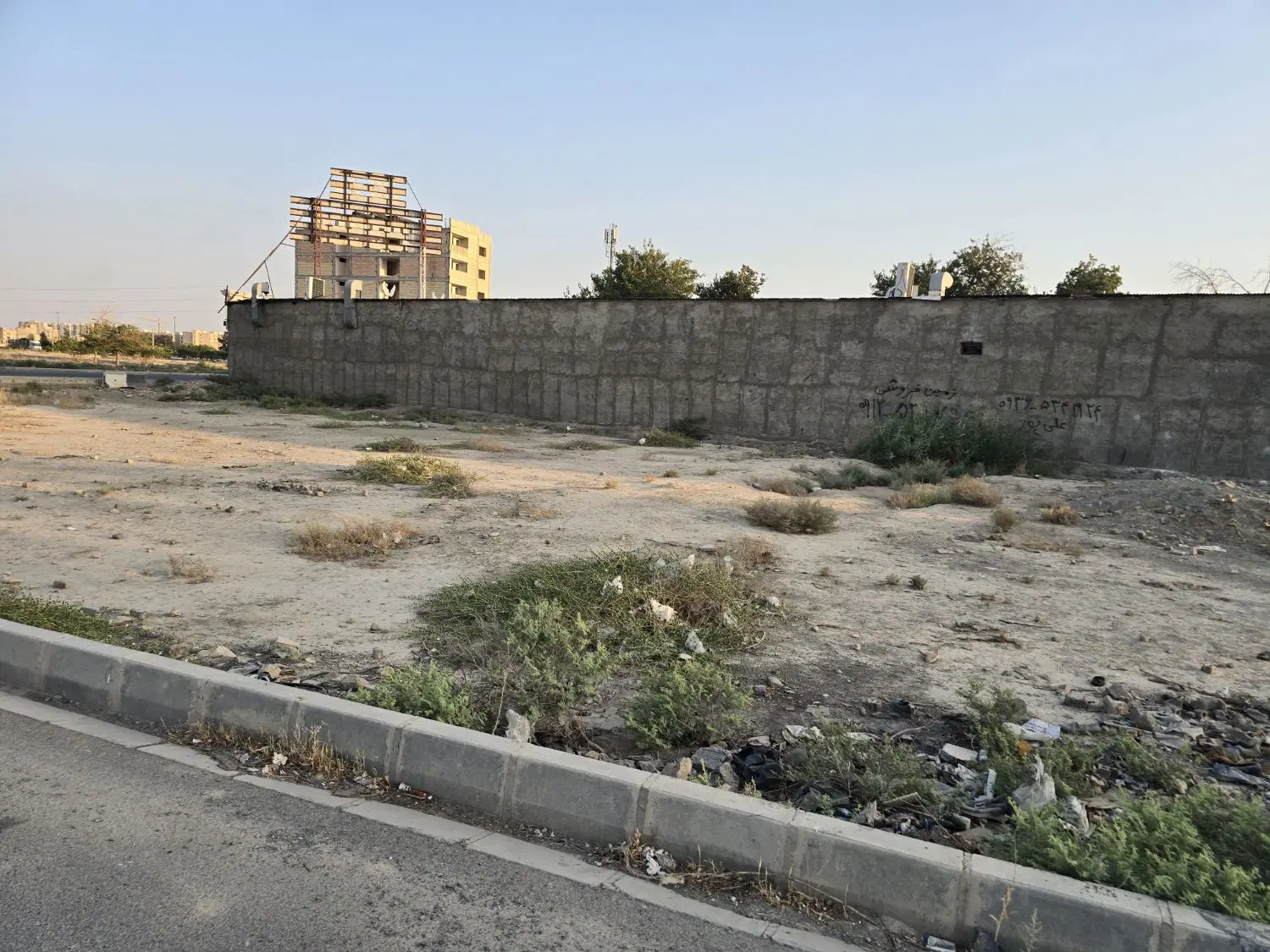 زمین مسکونی