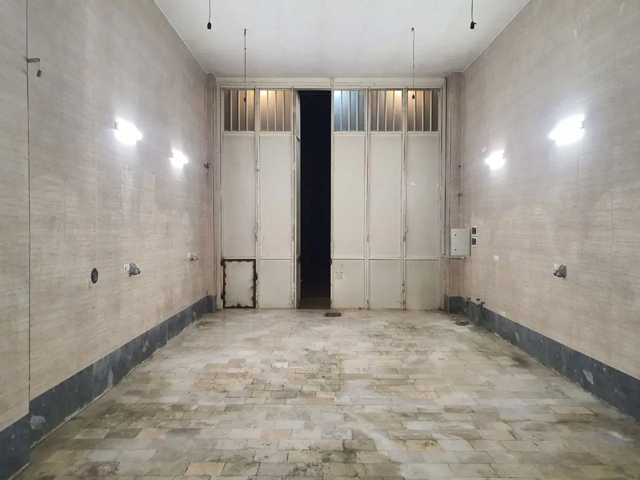 اجاره مغازه با کاربری انبار  یا کارگاهی