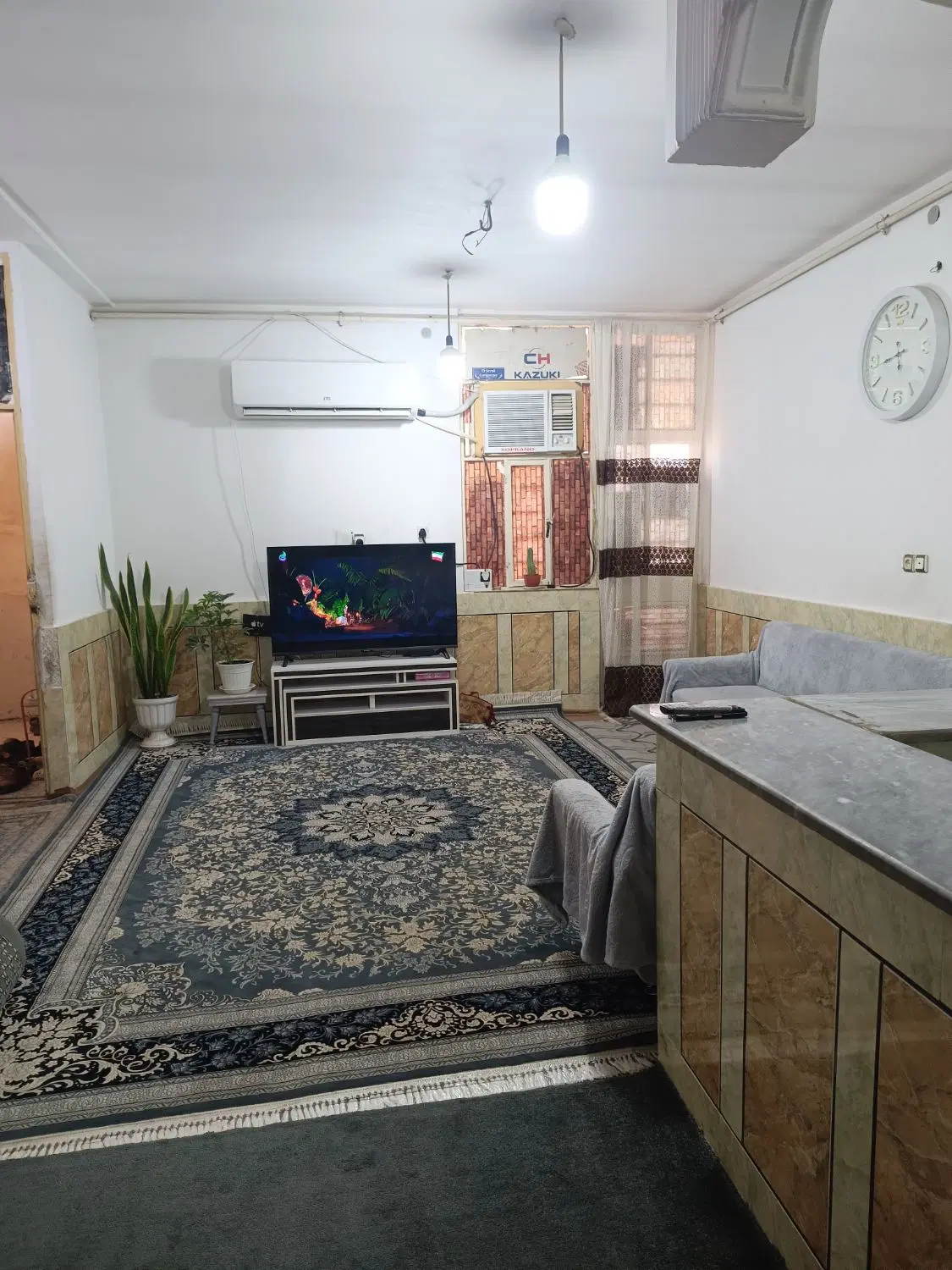 رهن طبقه بالا ۱۰۰متری شیک بلوار کشاورز
