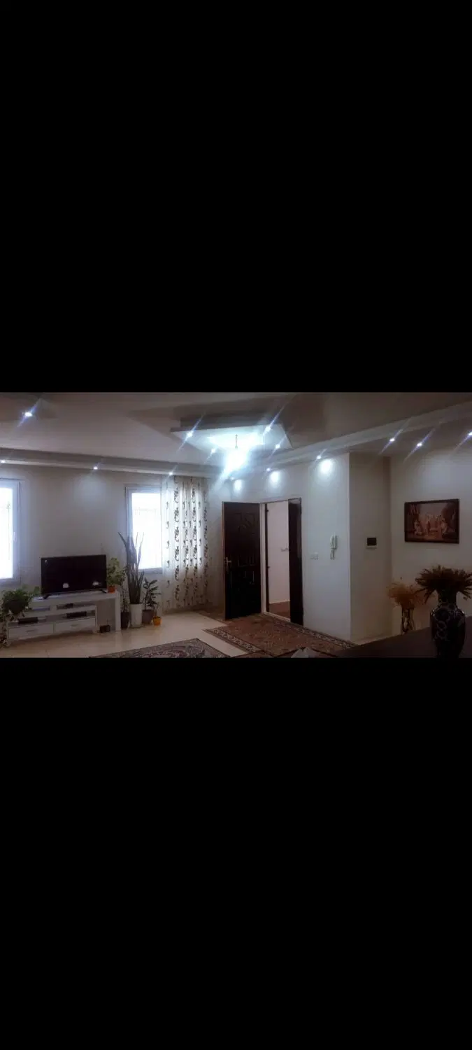 آپارتمان ویلایی رودهن ۱۲۵ متر