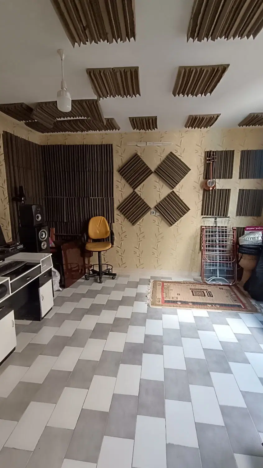اداری کوچه گرمه ای _ سند۶ دانگ_۱۳۵ متری