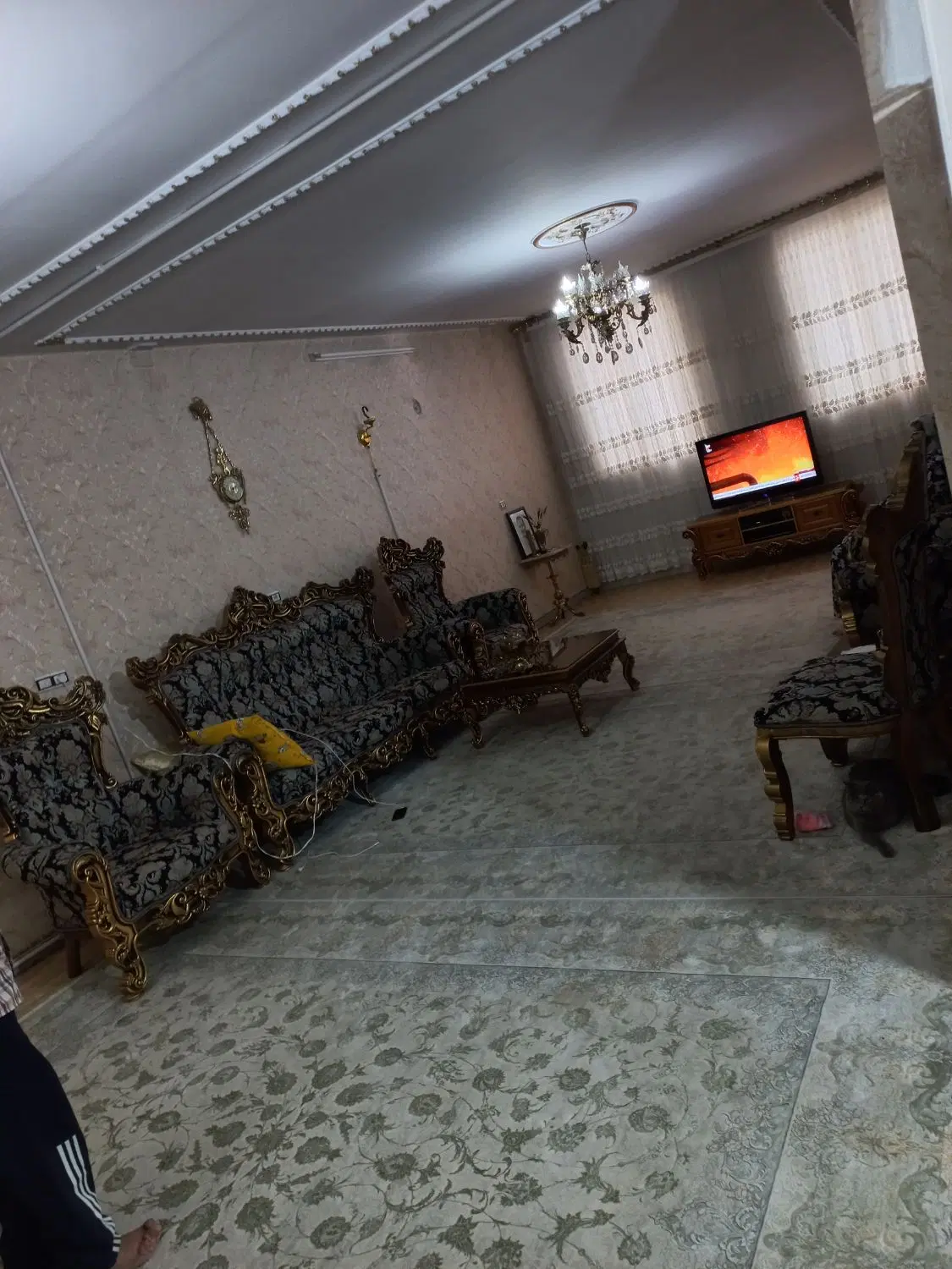 ۹۶ متر تک خوابه بر خیابان اصلی