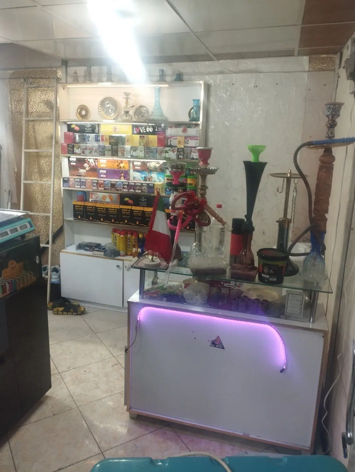 واگذاری دخانیات با وسایل