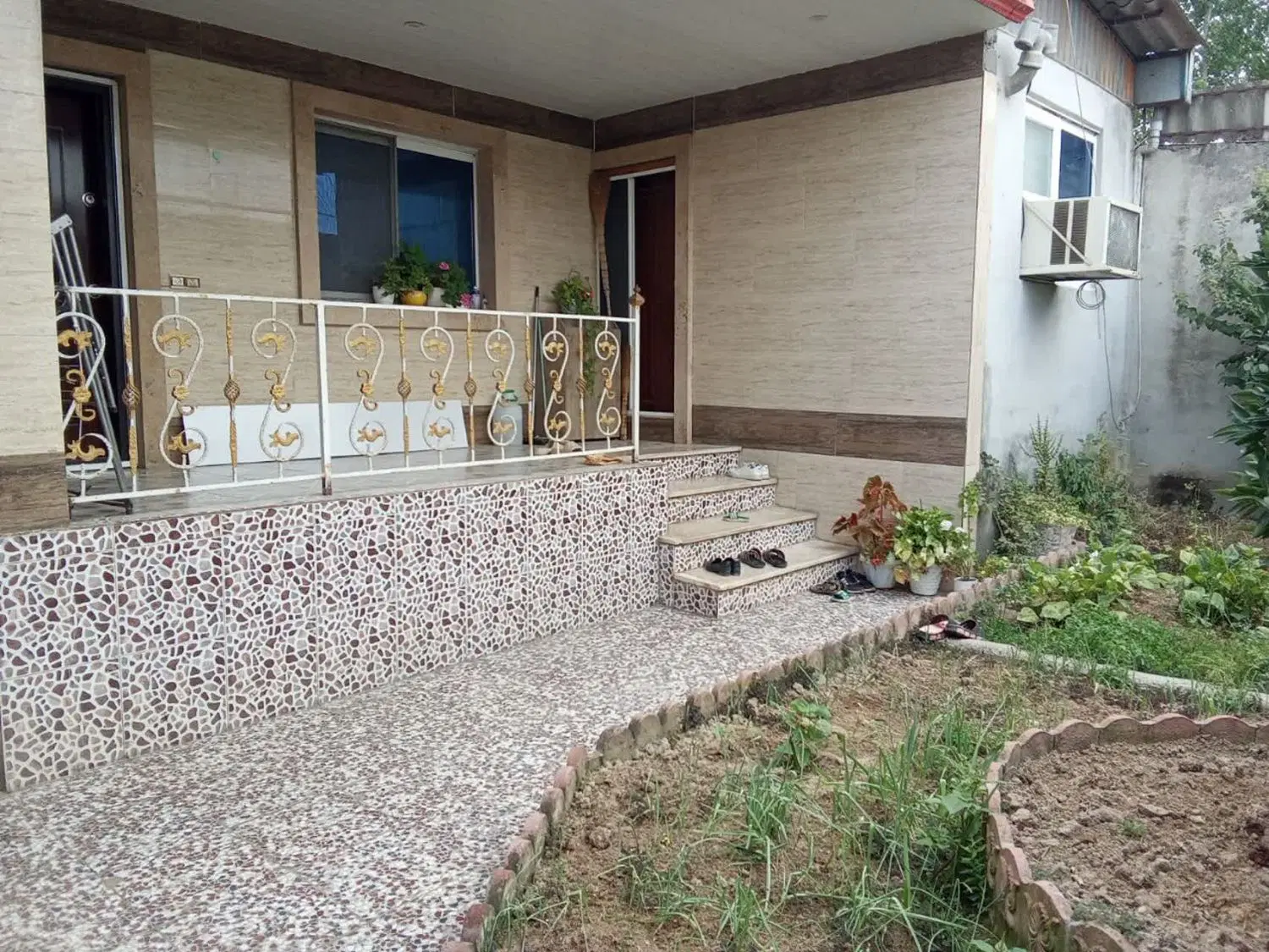 خونه باغ ویلایی زیبا