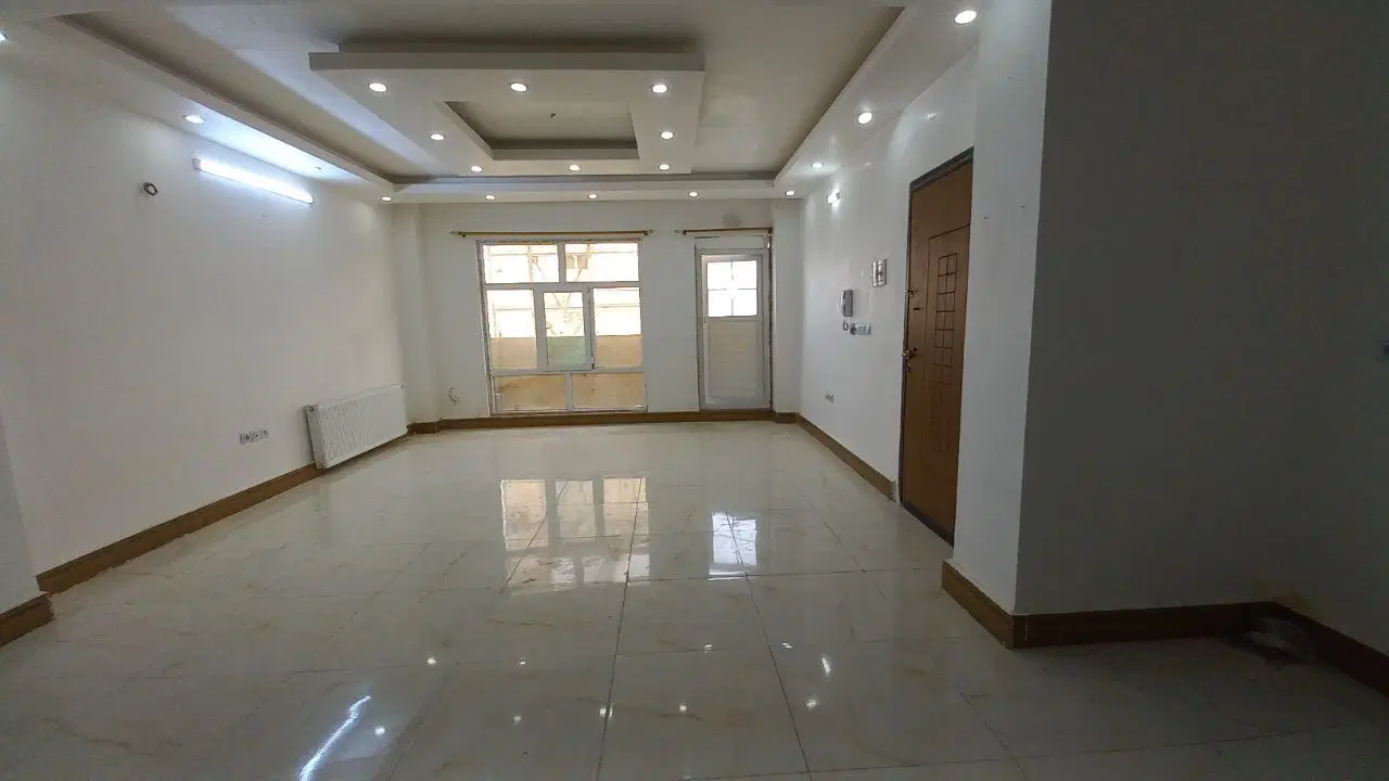 آپارتمان طبقه اول ۱۲۵ متری