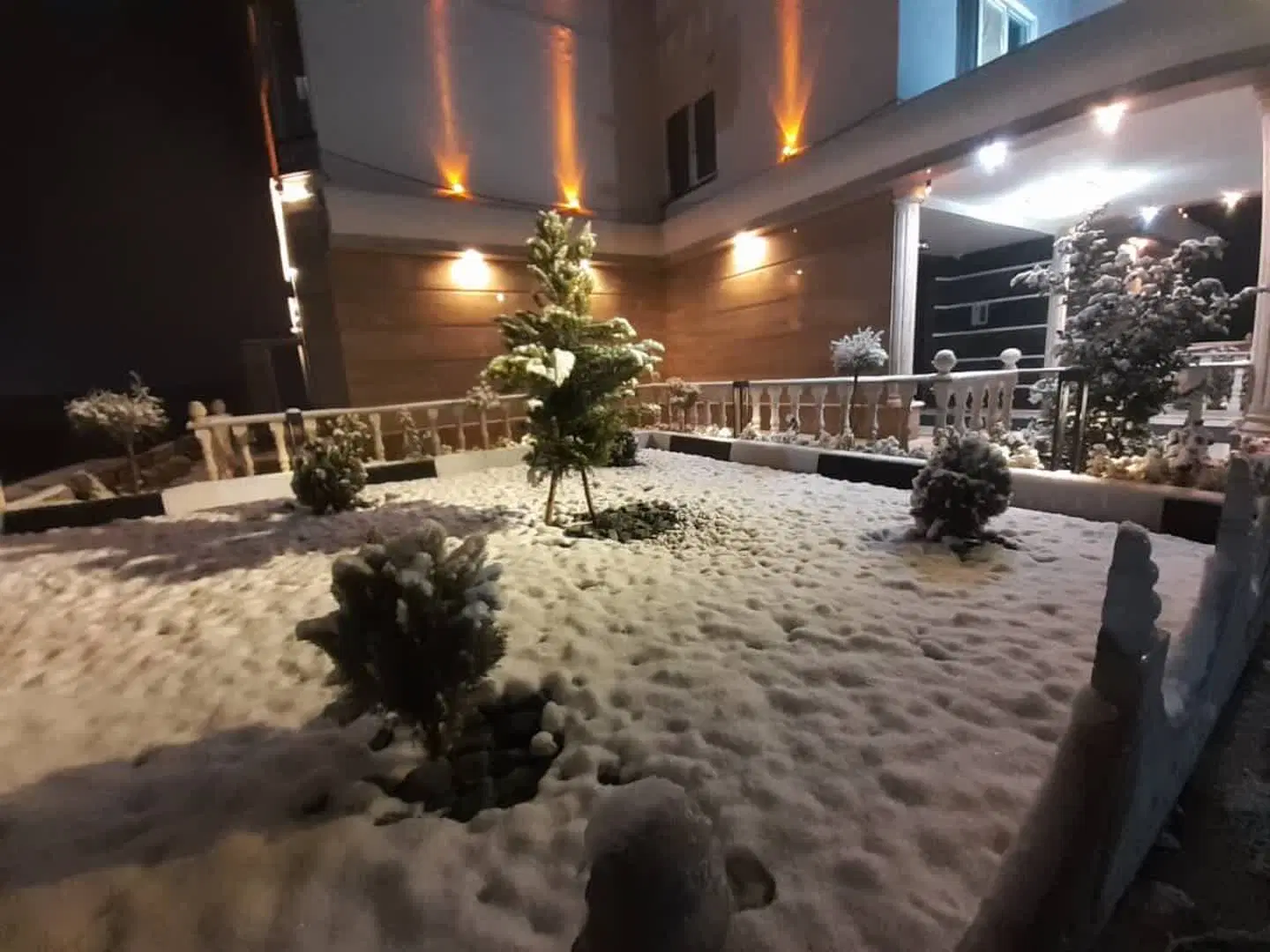 ۶۱ متری دو خواب فول امکانات جنت آباد