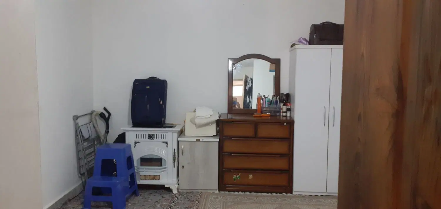 آپارتمان 85متری طبقه همکف