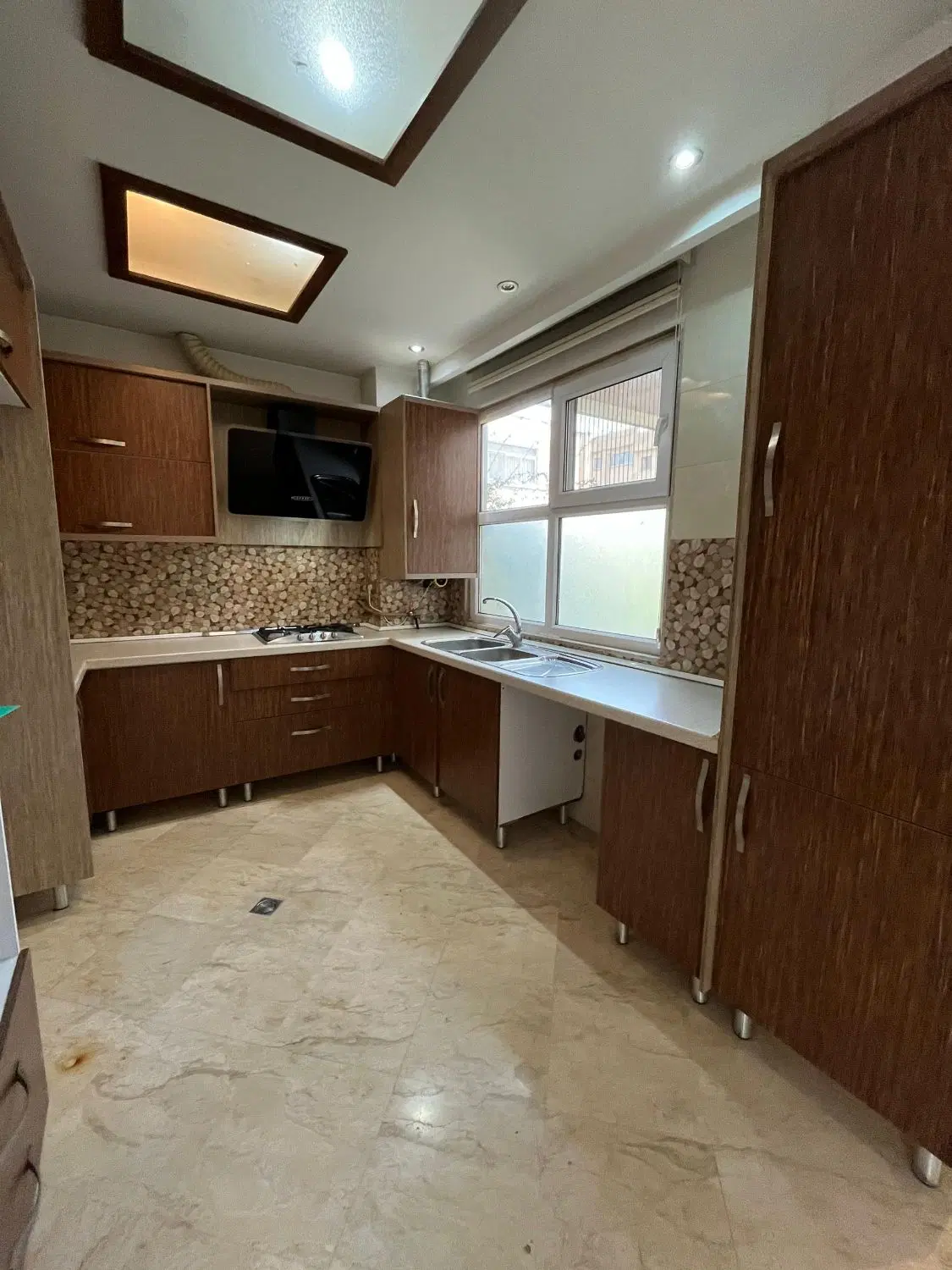 ۸۰ متر محدوده چیتگر