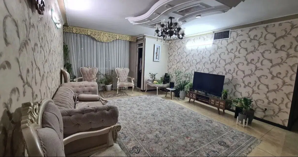 ۱۲۷ متر سه خوابه ، طبقه اول