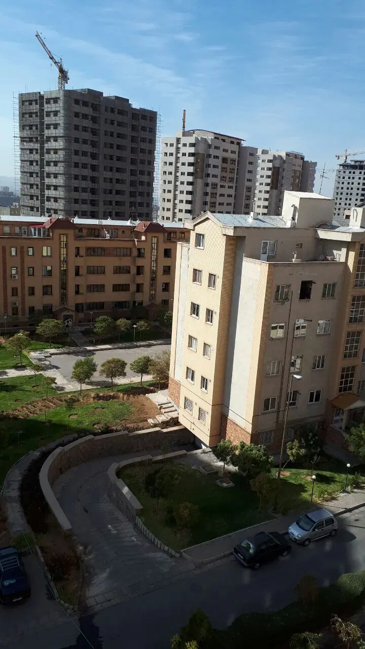 فروش واحد آپارتمانی 4خواب217متررشدیه ولی امر الهیه