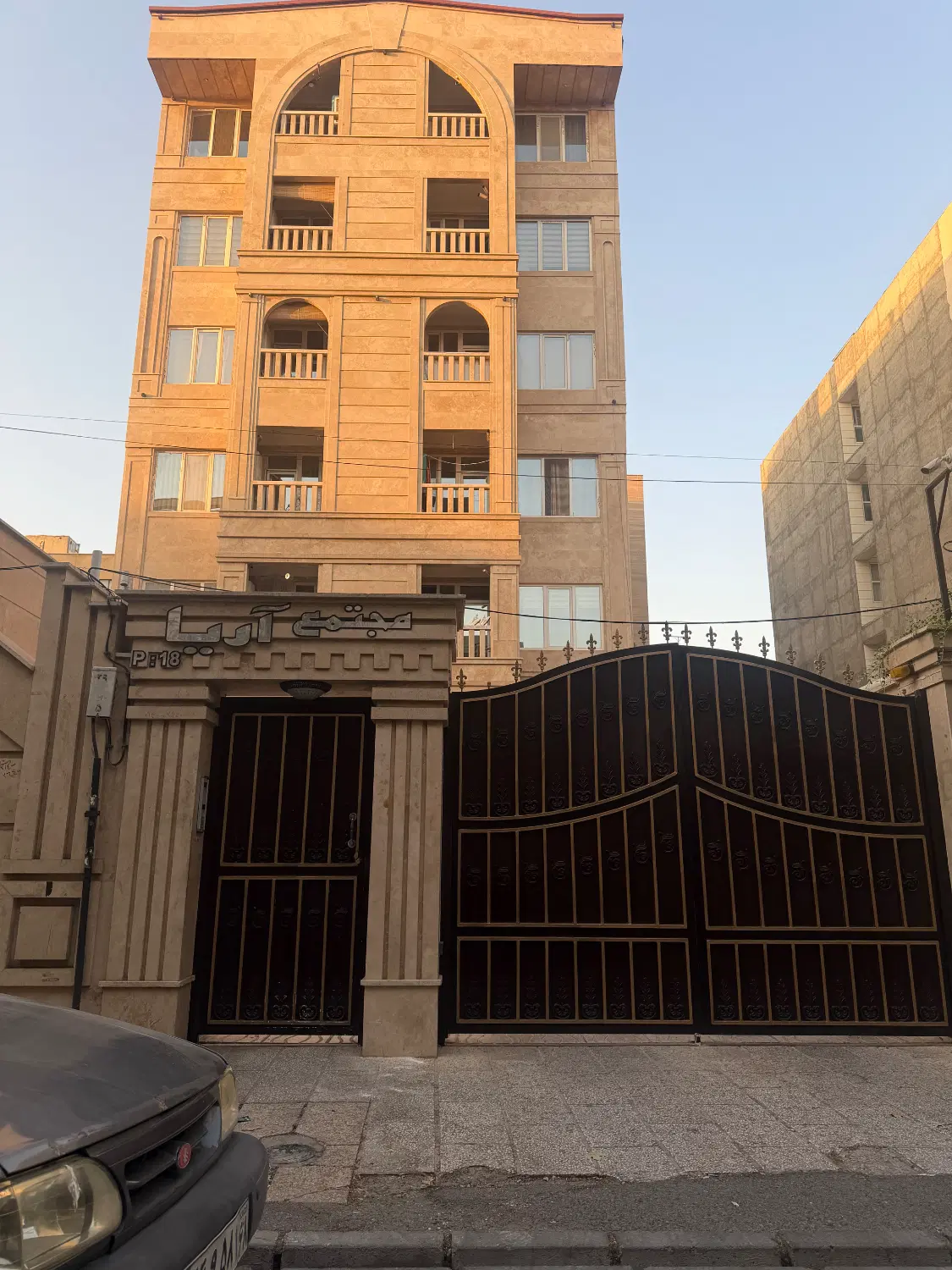 ۹۵متر سندار فول با۲۰متر حیاط خلوت قیمت کاسبی
