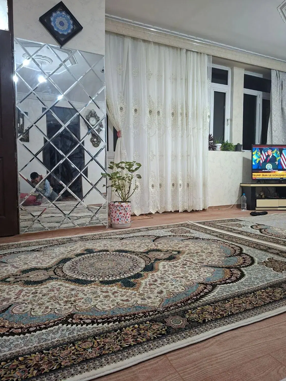 منزل مسکونی ۳ طبقه ۱۳۰ متر