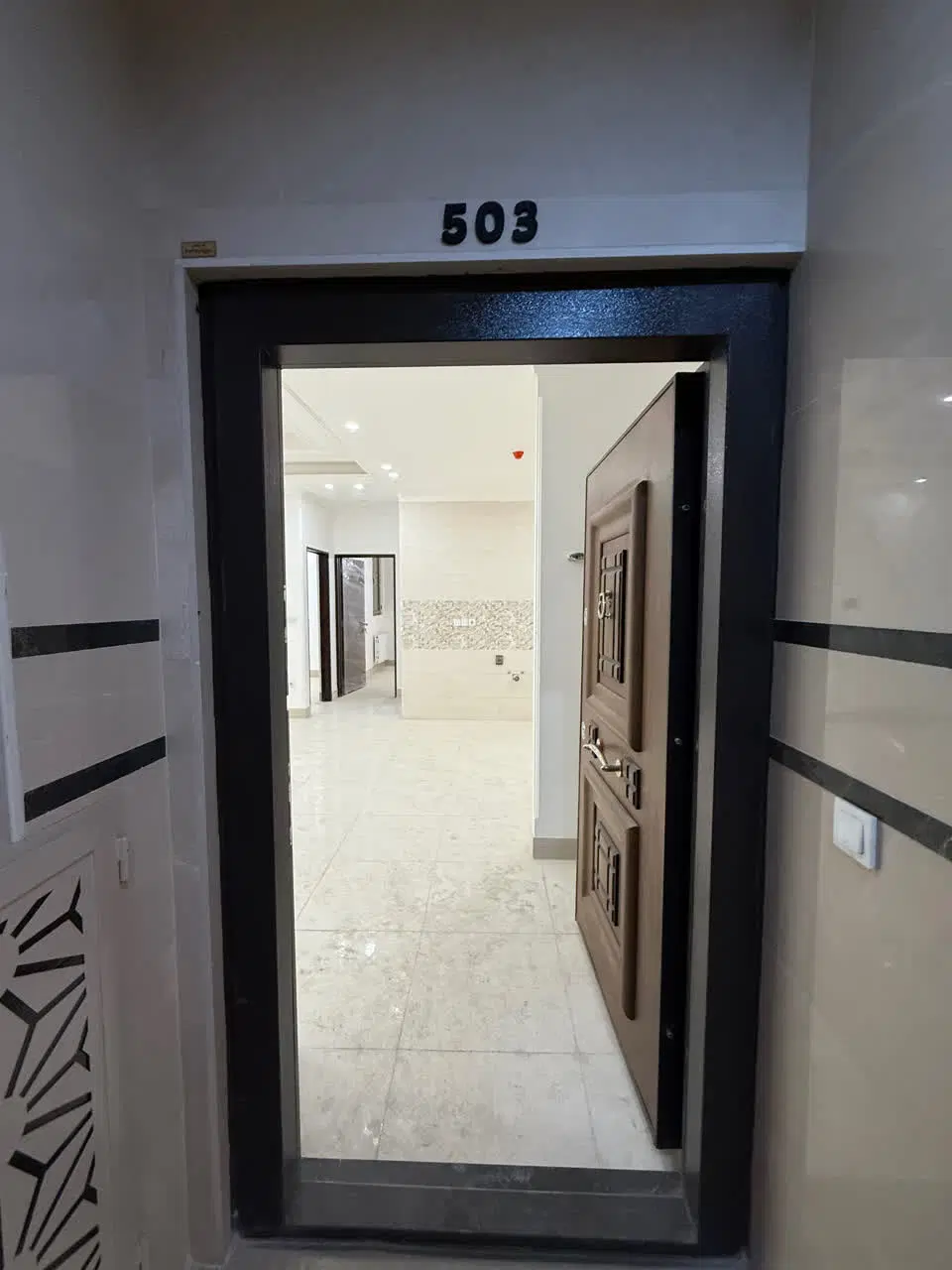 برج سپید تخلیه