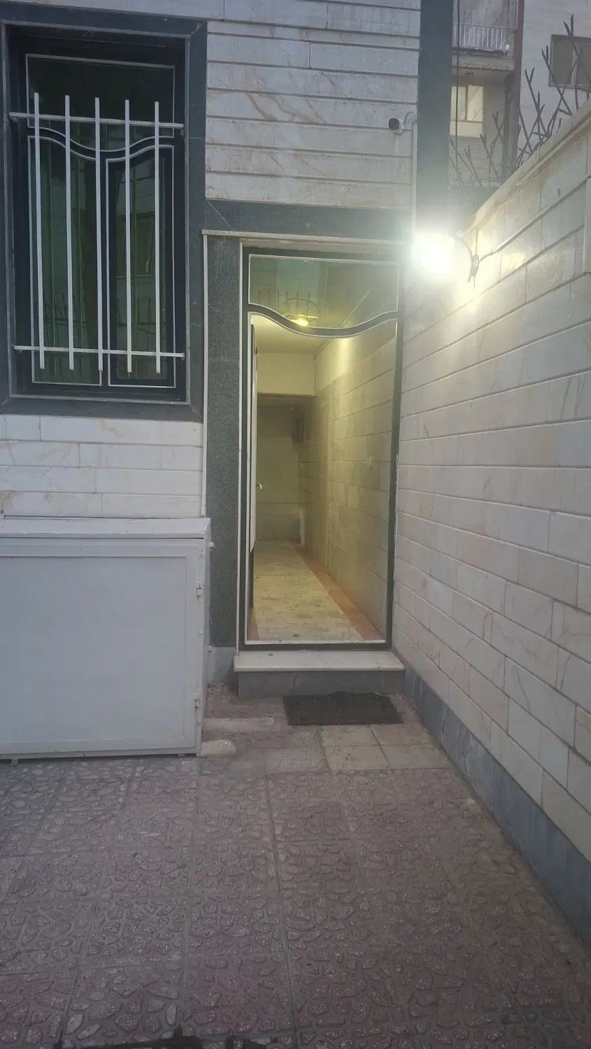 فروش اپارتمان ۵۰ متری بین فلکه دوم و سوم