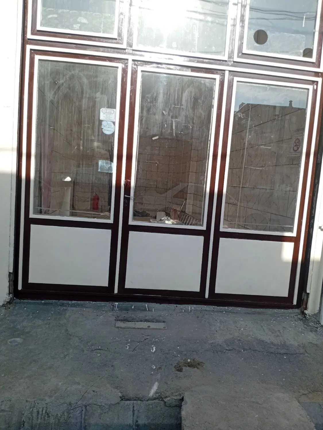 این مغازه به اجاره داده می‌شود