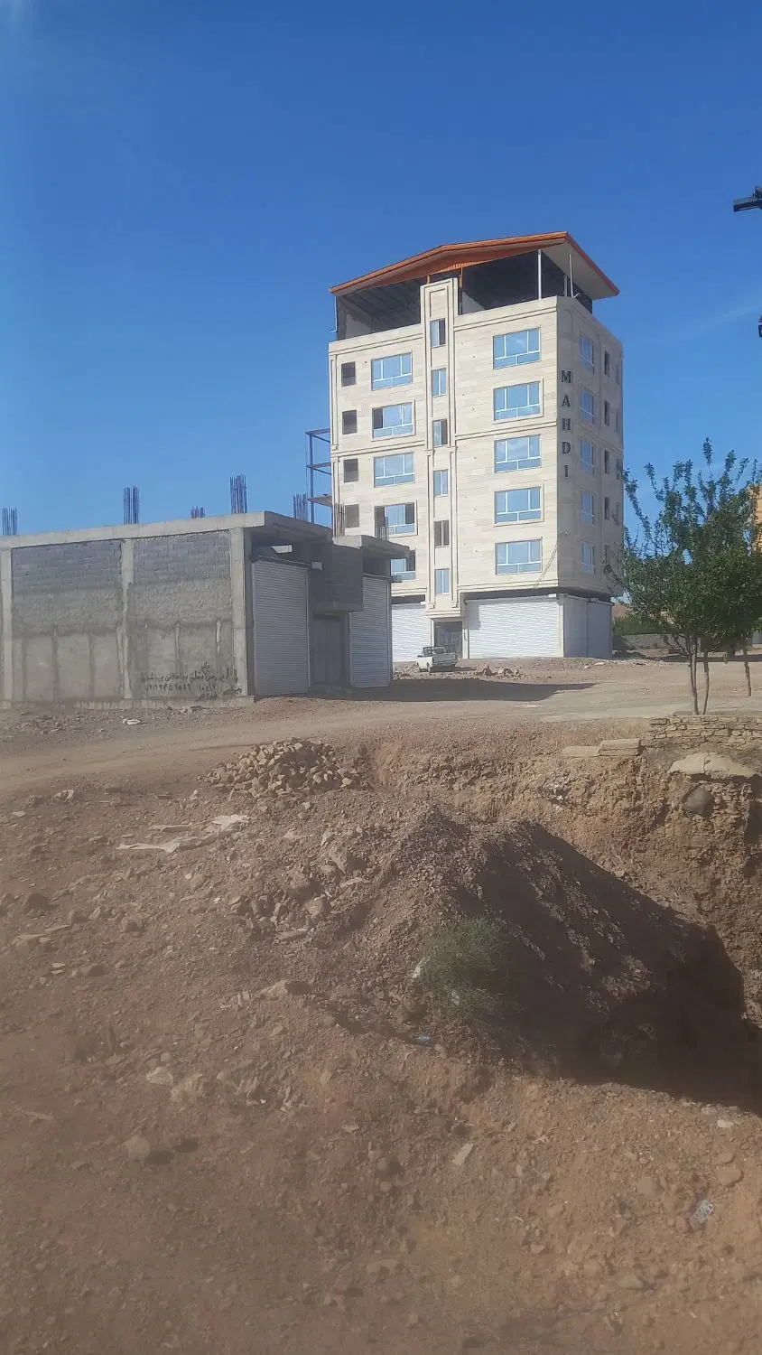 زمین مسکونی