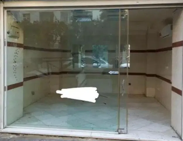 رهنو اجاره مغازه بزرگ در خیابان نهضت