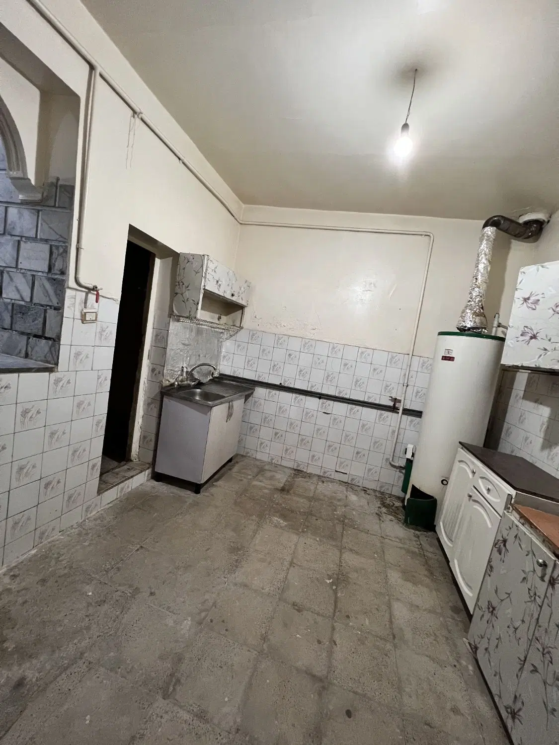 خونه کلنگی ۲۲۰ متری در سیدجمالدین