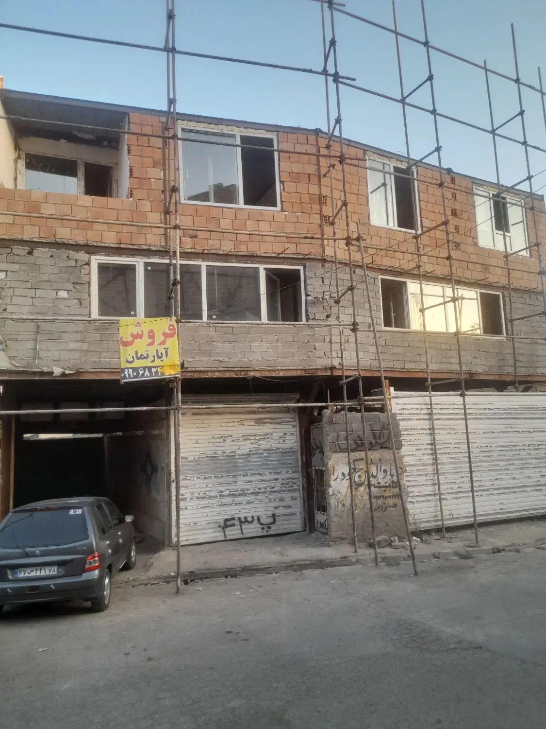 خانه نیمه کاره ۶۵متری نوساز دوخوابه دوبرنبش