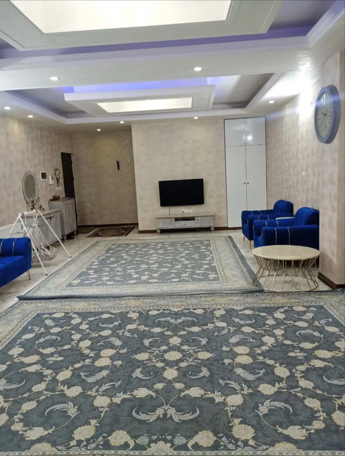 91 متر _ دو خواب_ نورگیر