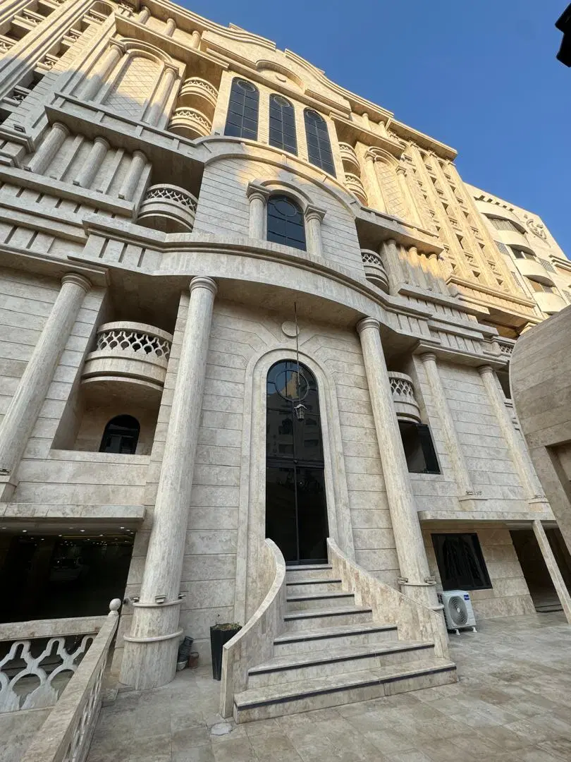 ۱۶۰ متر ۳ خوابه شرقی