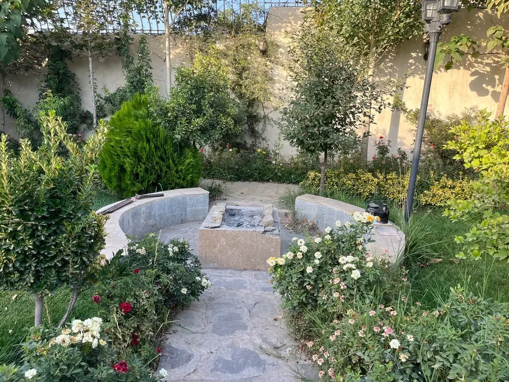 باغ ویلای خوشکل نزدیک شهر و قیمت مناسب