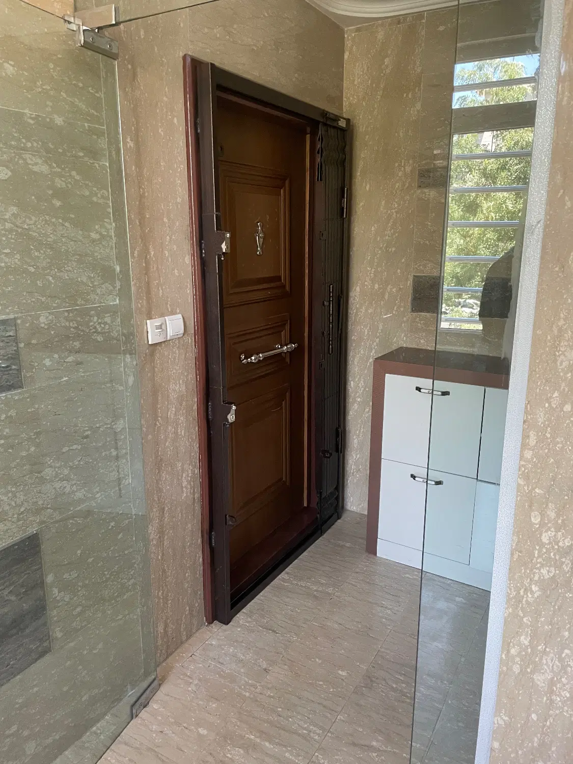 ۶۷ متر دو خواب لهراسب