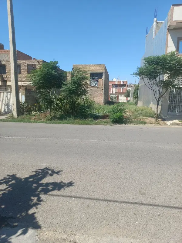 زمین مسکونی روبروی دانشگاه آزاد خیابان غزه