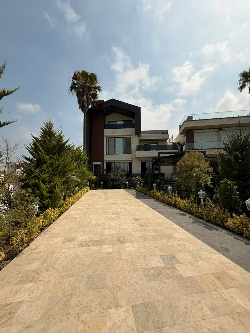 ۶۰۰ زمین ۶۰۰ بنا غول مدرن شهرکی        سعید درخشان