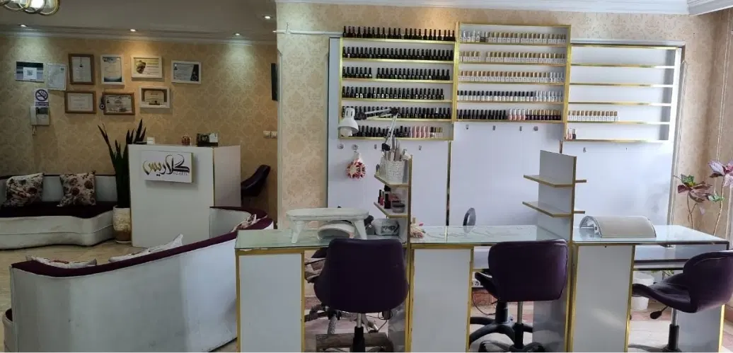 اجاره میز ناخن درسالن زیبایی