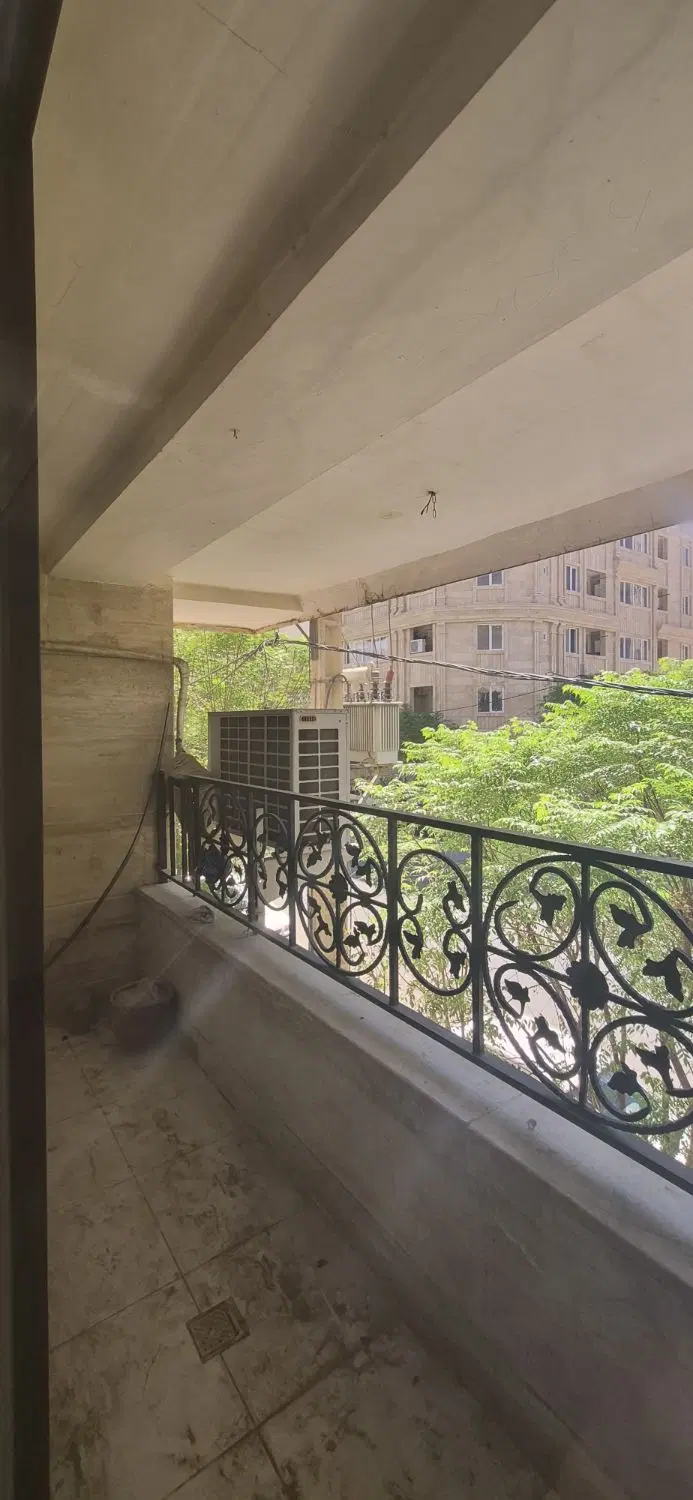 واحد سند دار  ، دوخواب و خوش نقشه ، غرق نور