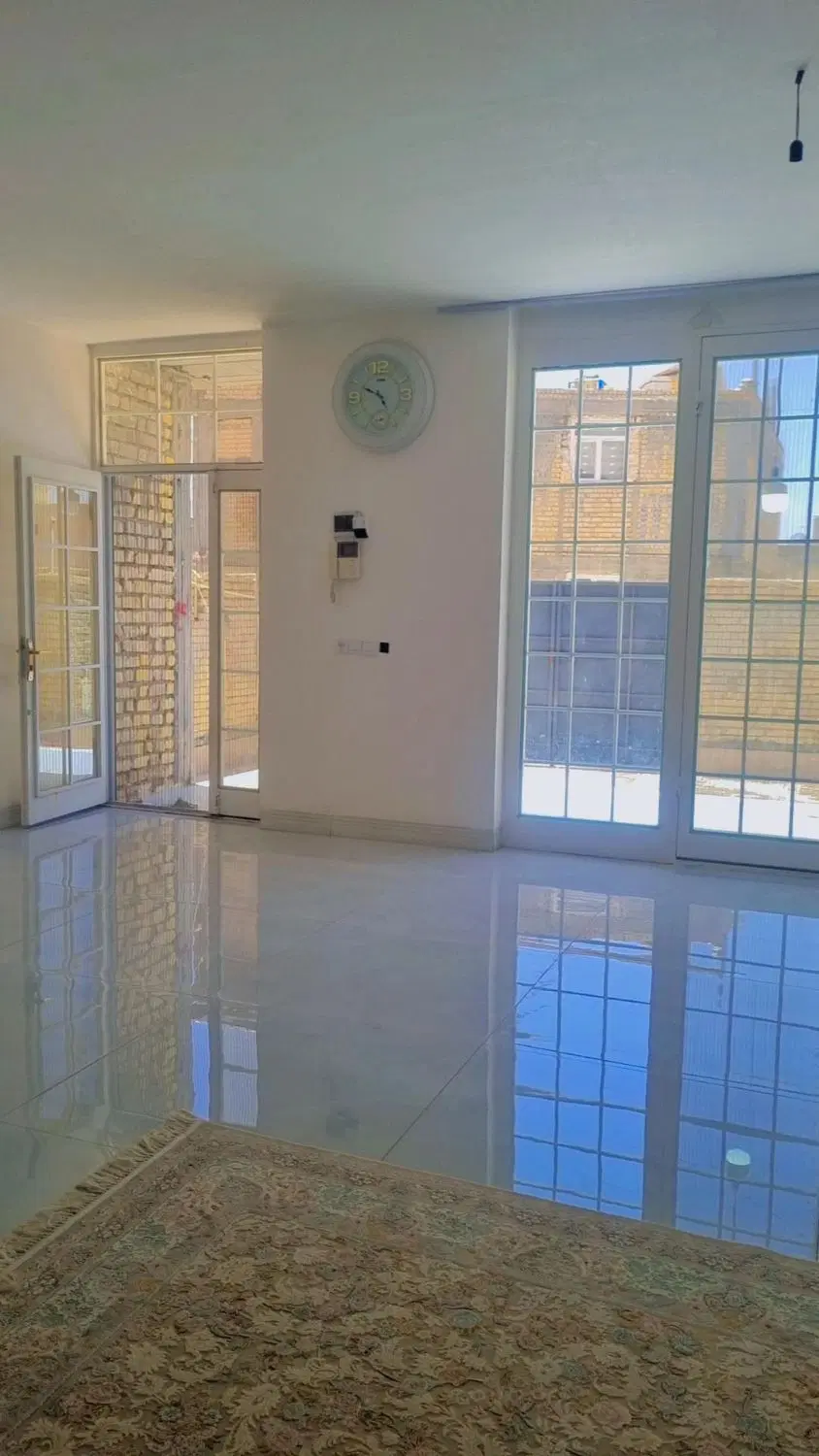 اجاره خانه ویلایی بزرگ درب از حیاط