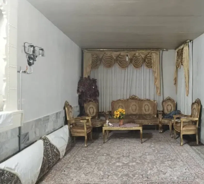 خانه کلنگی ۲۰۰ متر پارک لاله