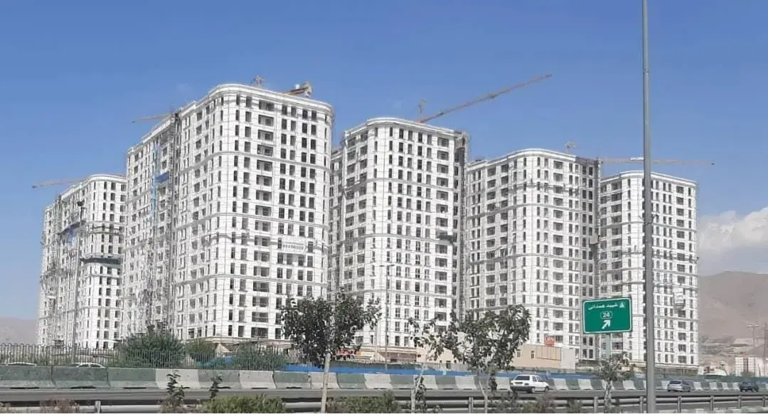 ۱۱۰ متری رونیکا پالاس کوهک