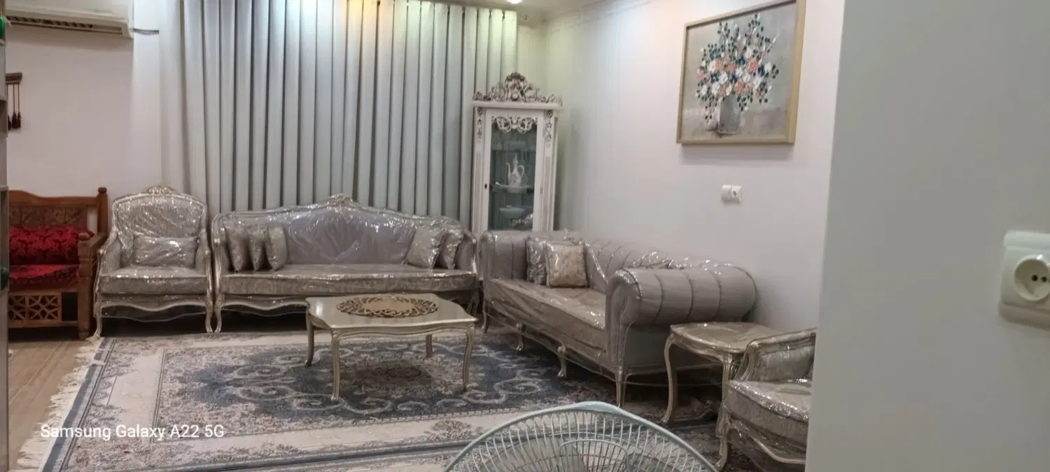 ۹۰متر_۲خواب_همکف_خ حکمت_