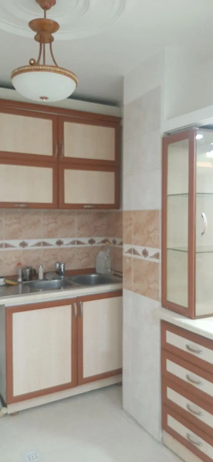 آجاره ۸۰ متری، عظیمیه