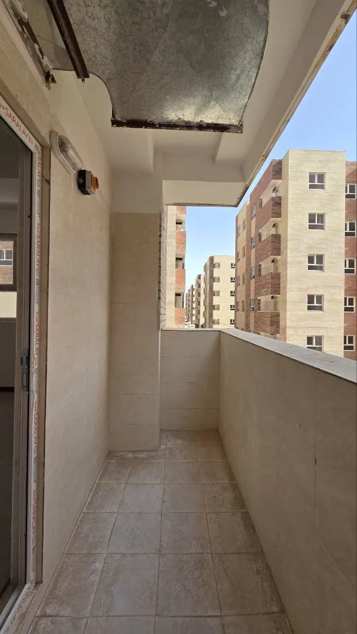 یک عدد اپارتمان شهرک رئیسی  از مالک می خرم