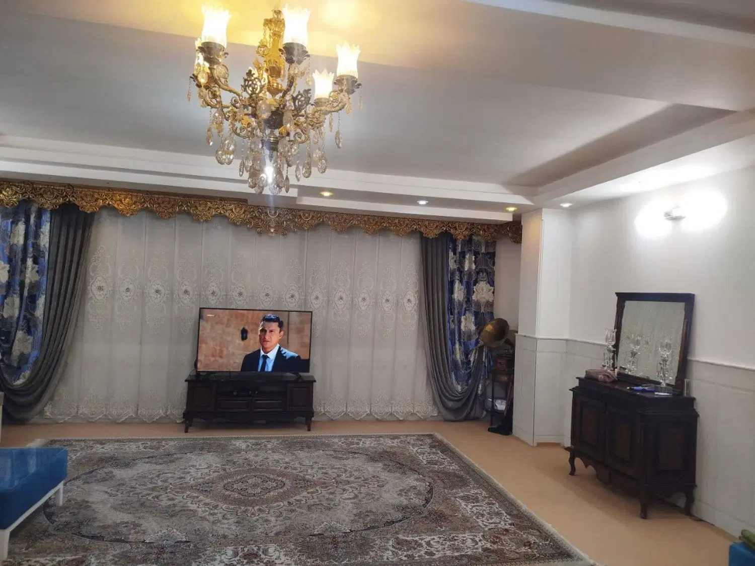 آپارتمان ۱۴۰ متری
