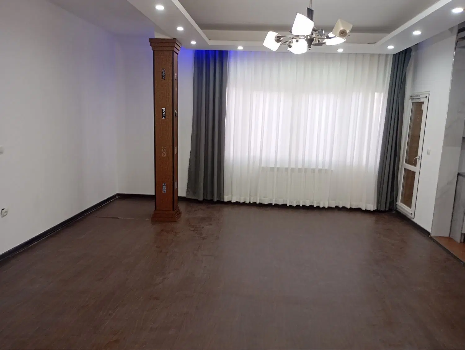 آپارتمان ۱۱۰متری پارک مطهری شخصی ساز