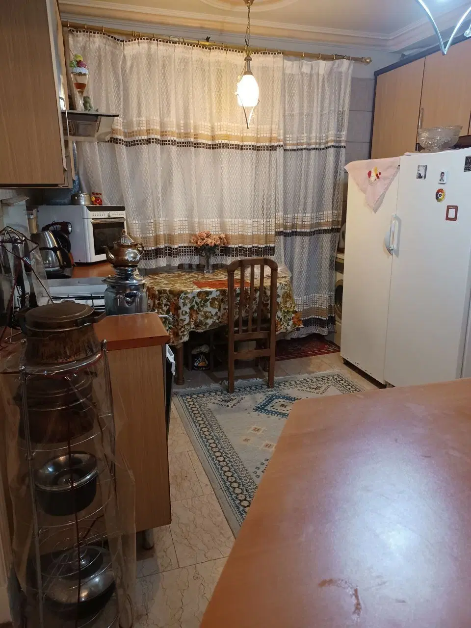 واحد ۹۵ متری ، هوشیار