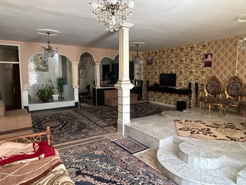 فروش ویلایی دوطبقه میدان جهاد(آزاده)