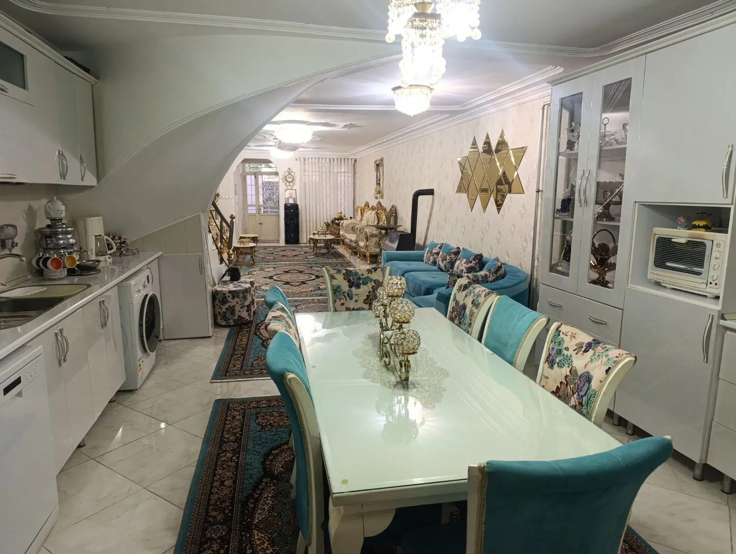 حیاط ویلایی