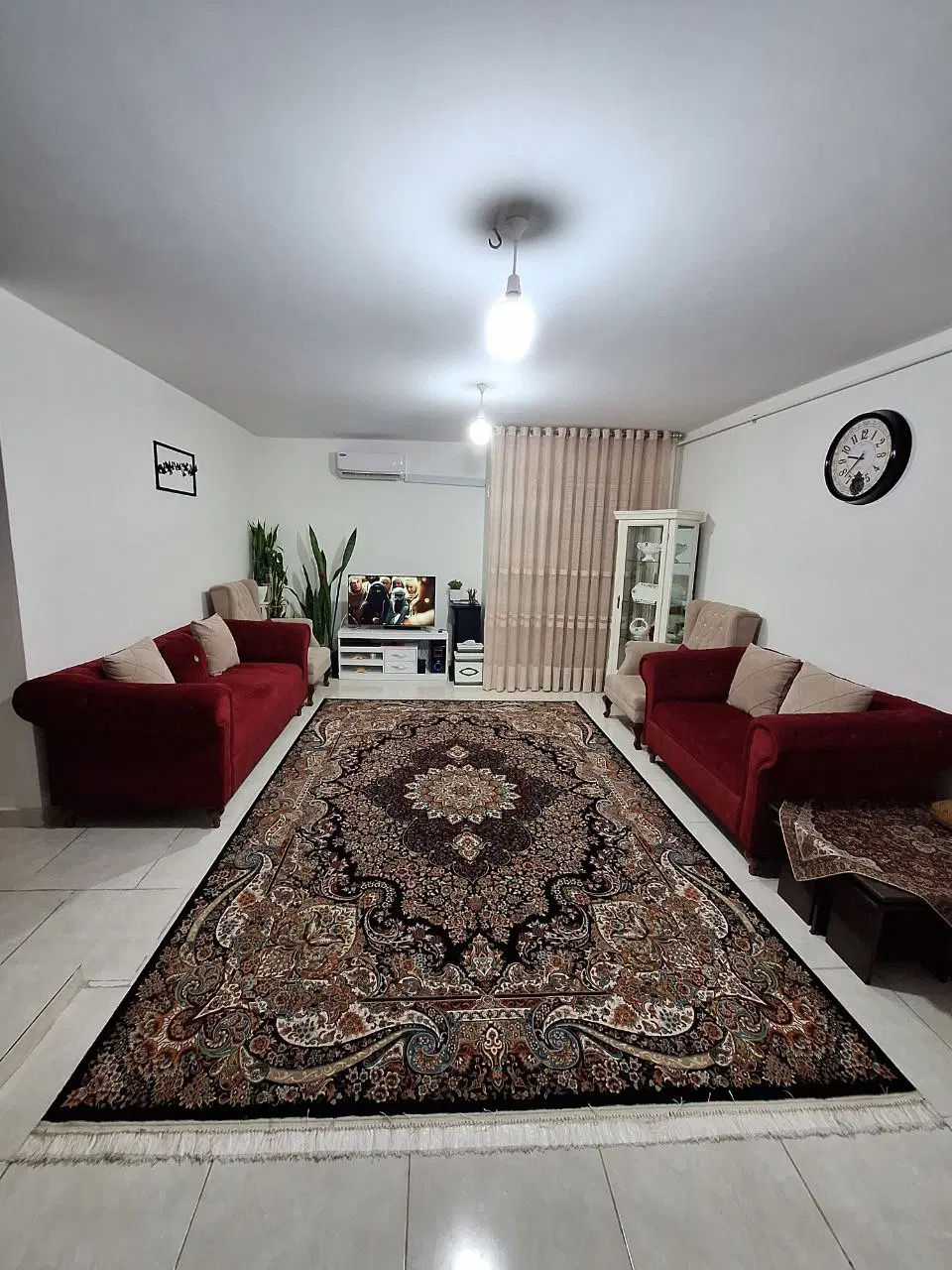 ۷۸ متری مهرگان