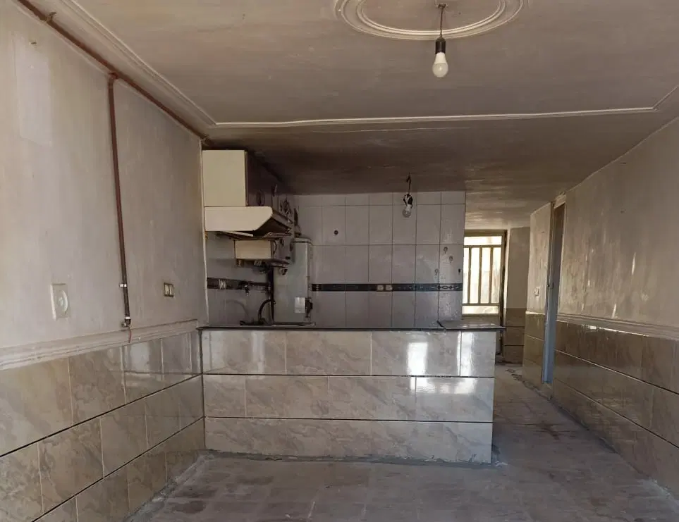 سویت شصت متری دارای حیاط