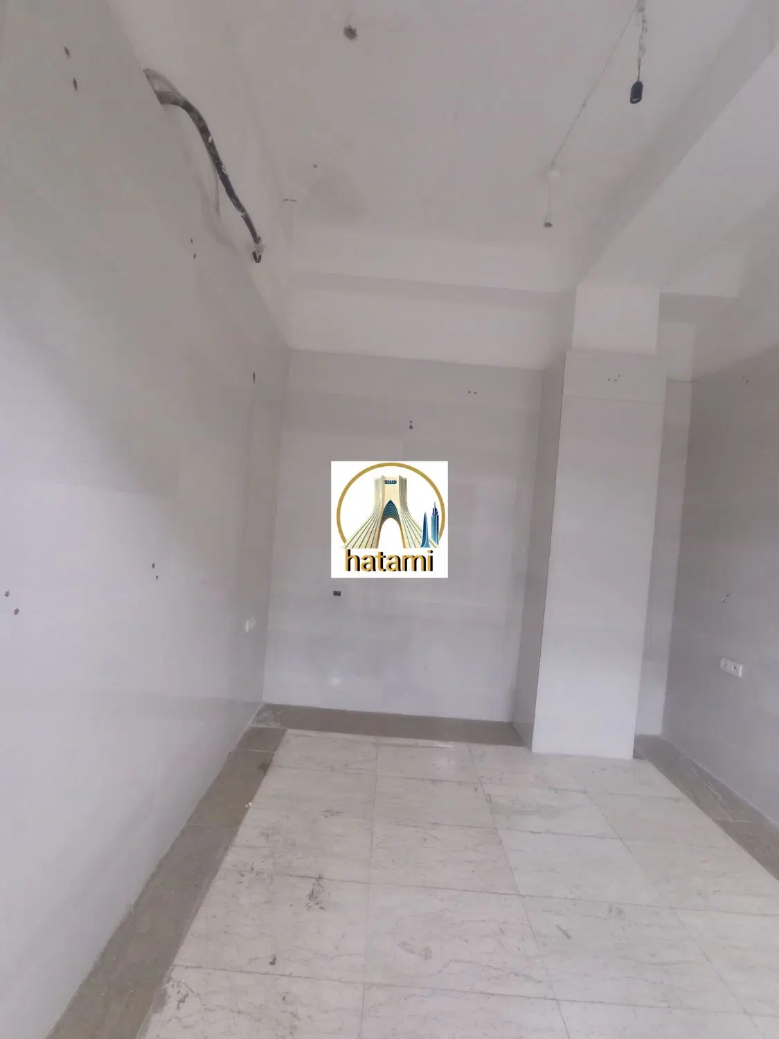 مغازه ۱۲ متر _ پاساژ بیژن _ طبقه اول