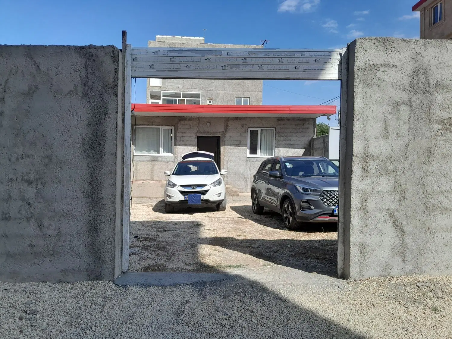 ویلای حیاط دار