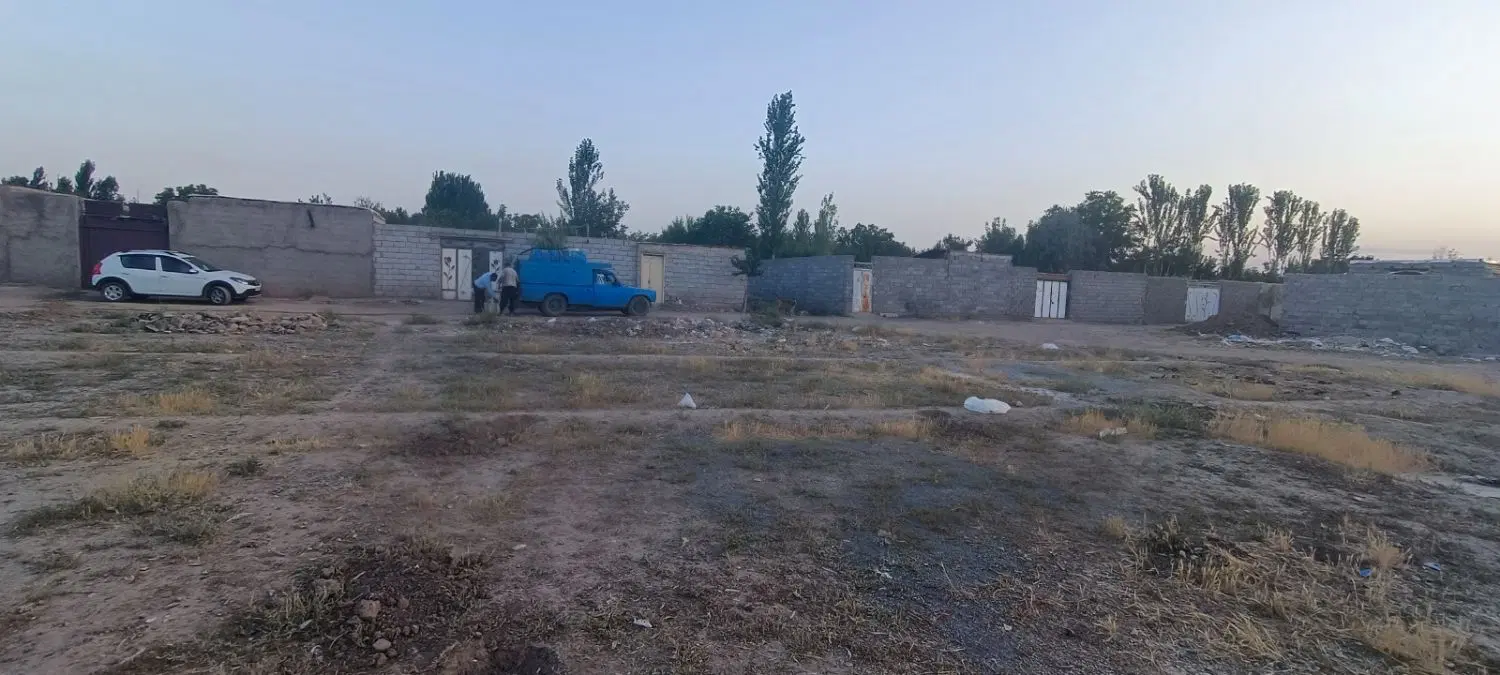 زمین ۲۵۰ متری