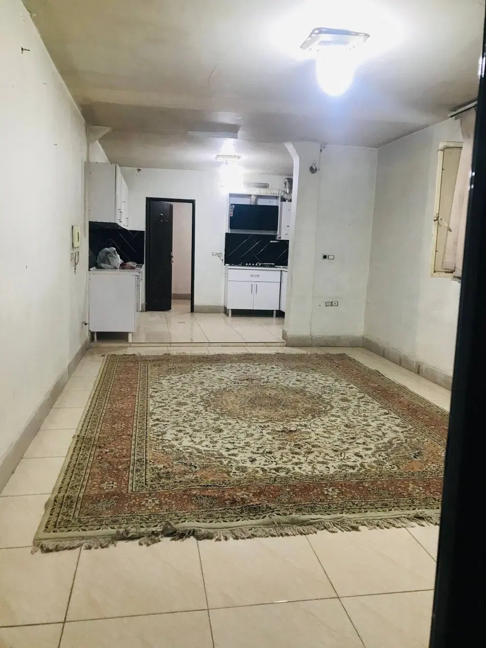 اجاره سوئیت مرکز شهر میدان شهید