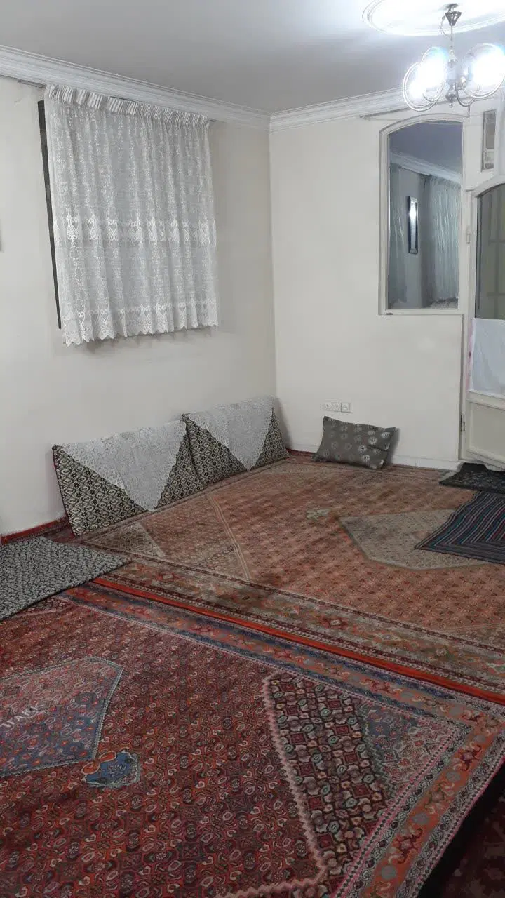 فروش یک واحد بسیار تمیز بهترین جای شهر